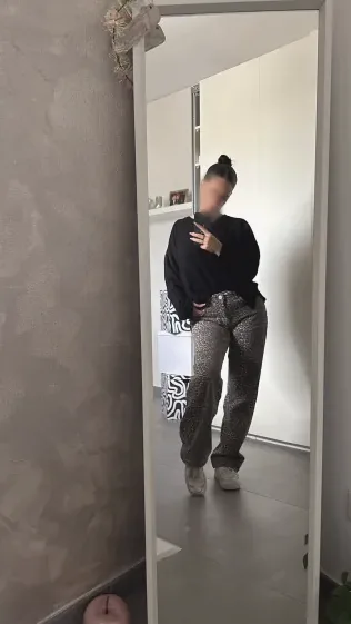 Carla, 21