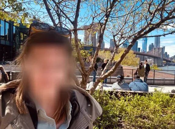 Chiara, 39