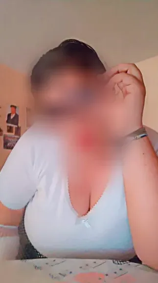Diana, 35