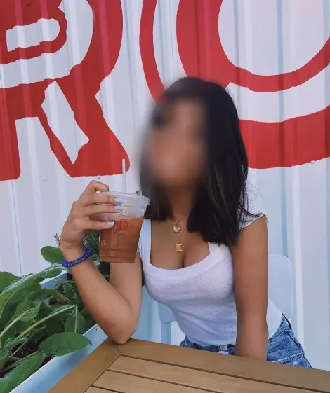 Dilara, 19
