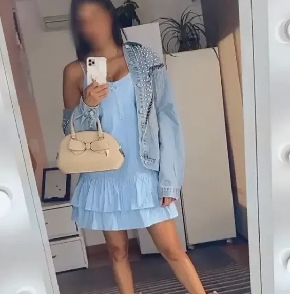 Emilia, 40