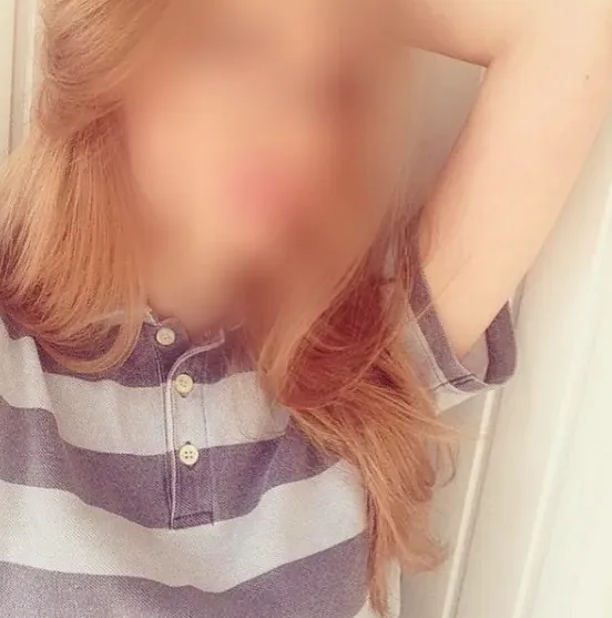 Emilia, 27