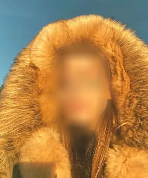 Fiona, 26