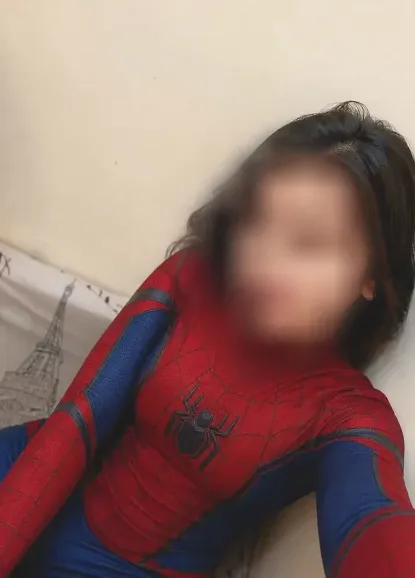 Jacqueline, 25