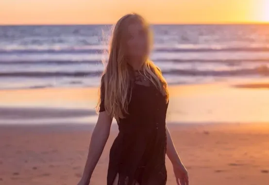 Katrin, 32