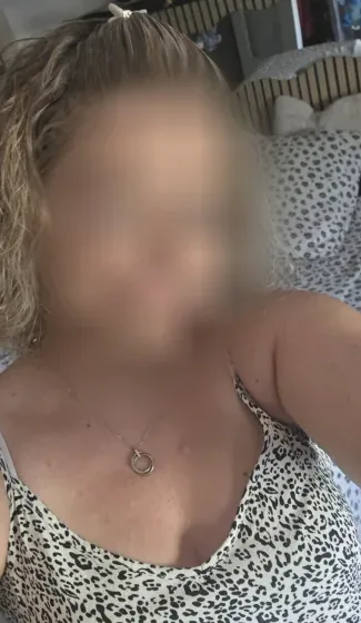 Klara, 35