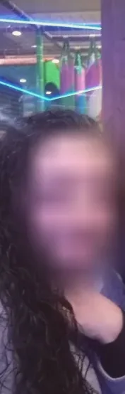 Larissa, 32
