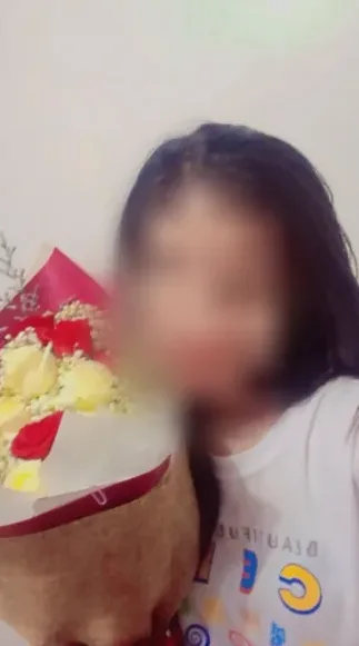 Leyla, 23