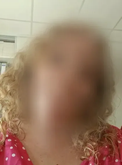 Lilly, 29