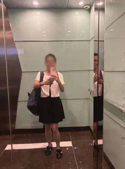 Lucia, 39