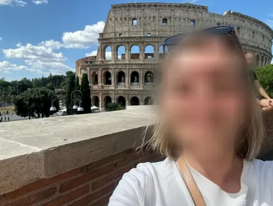 Özlem, 38