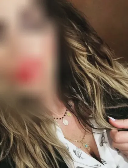 Saskia, 28