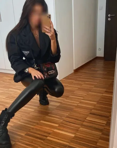 Verena, 36