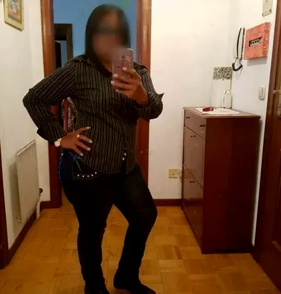 Vivien, 39